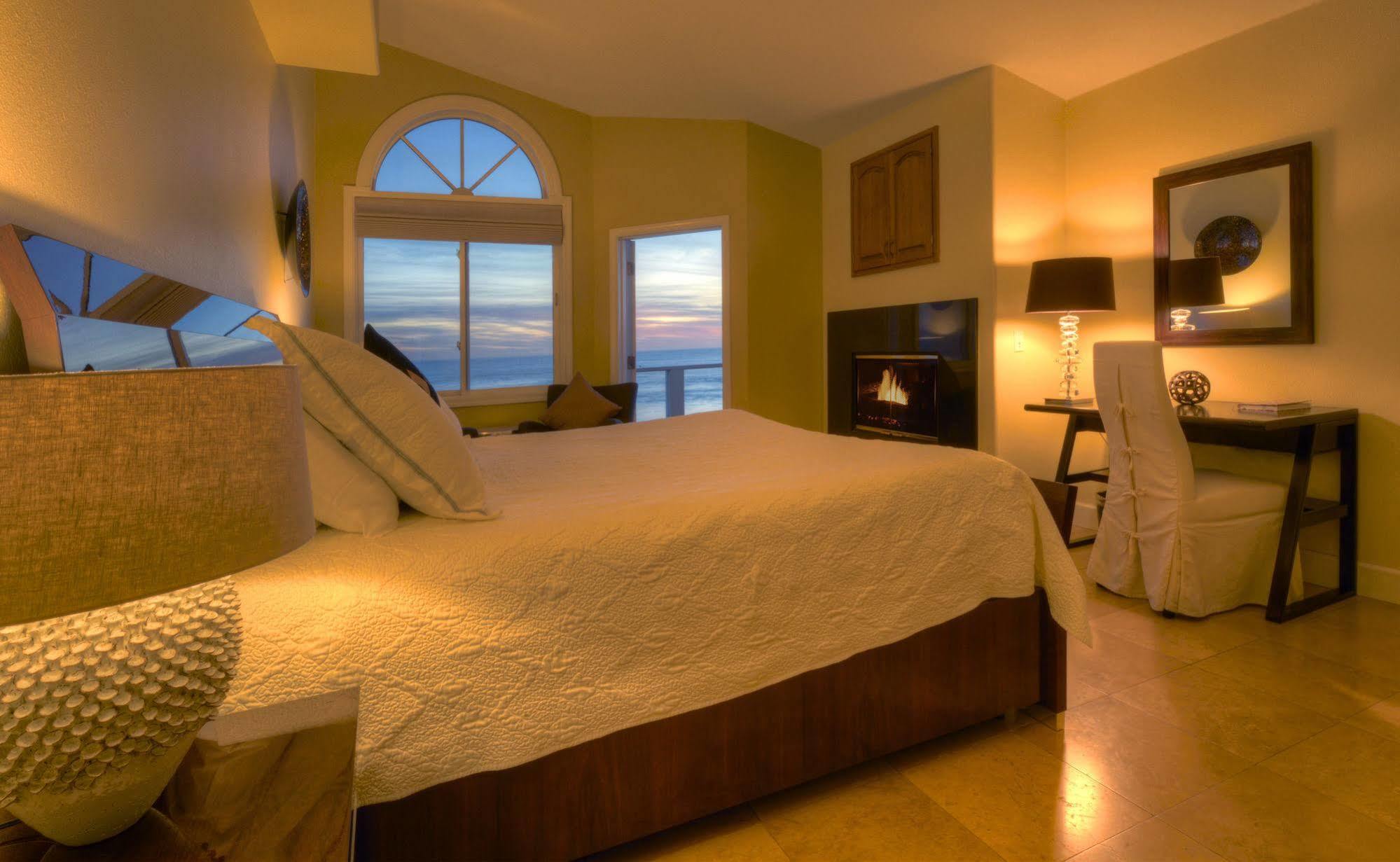 El Granada The Oceanfront Stay On Miramarbeach Hmb מראה חיצוני תמונה
